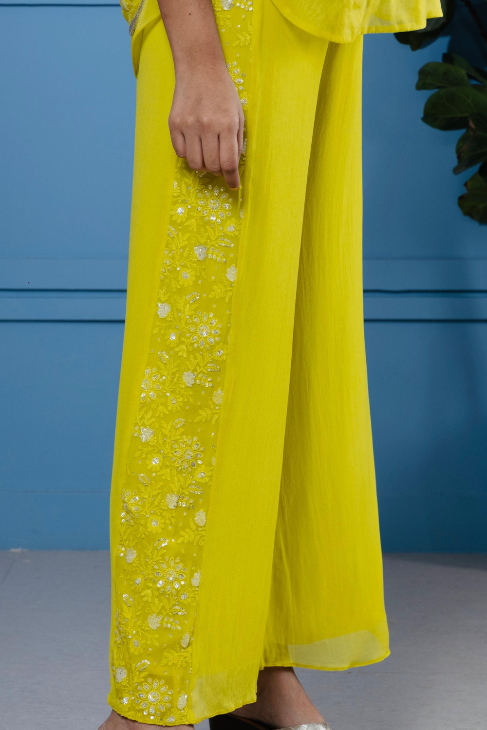 AURA WITH INLAY PANTS
