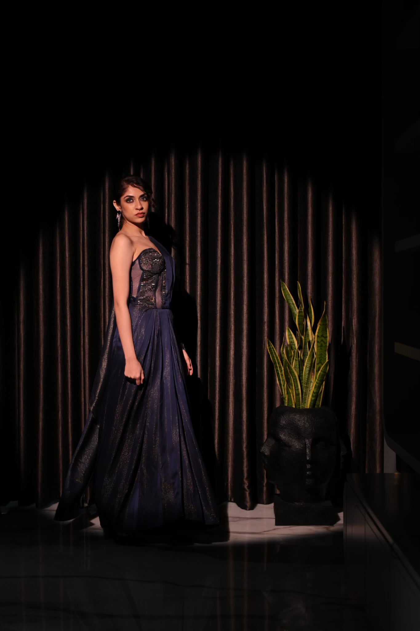 Label Shy ICON DRAPE – Label Shy